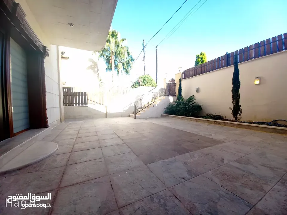 شقة غير مفروشة للإيجار في دير غبار  ( Property 35234 ) سنوي فقط