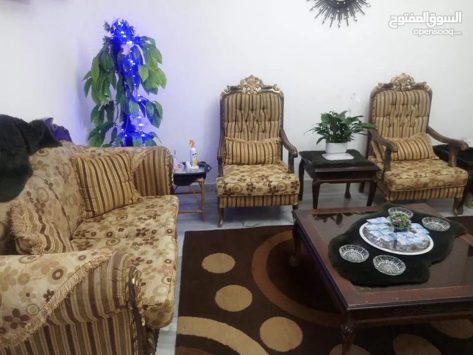 طقم كنب 7 مقاعد
