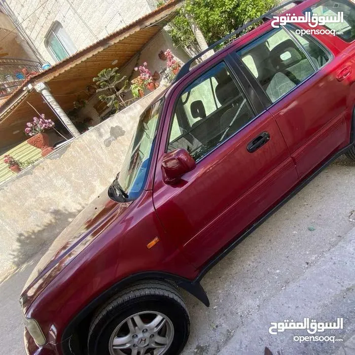 سيارة هوندا CR-V 2001