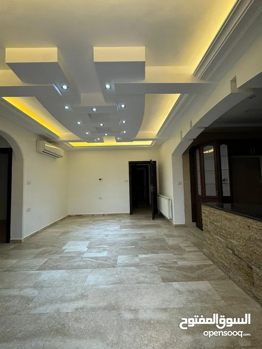 شقة غير مفروشة للإيجار ( Property 43230 )-174893935