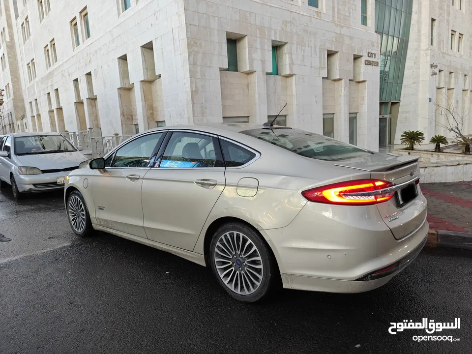 فورد فيوجن انيرجي plug-in hybrid 2017