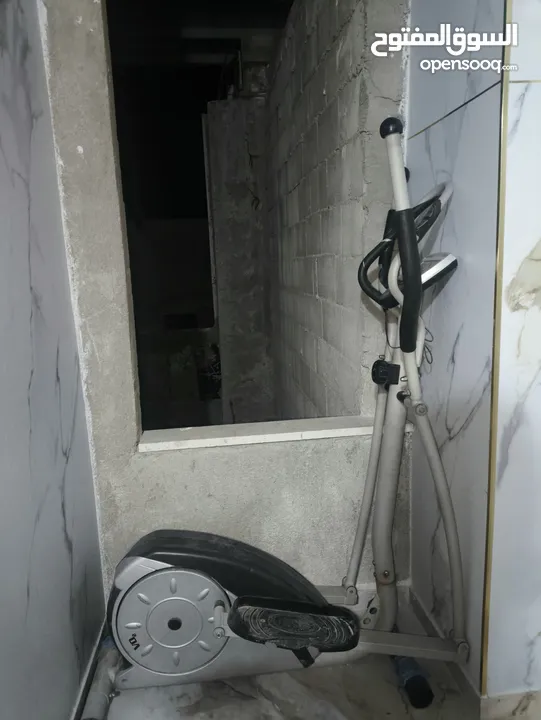 دراجة رياضية مستعملة للبيع