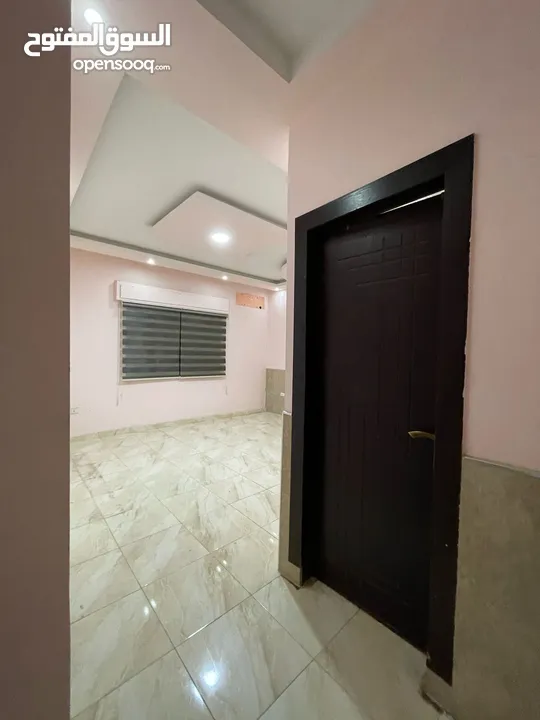 شقة مميزه للبيع في طبربور شارع الحج  قريب من بيت معان بسعر مغري 52000