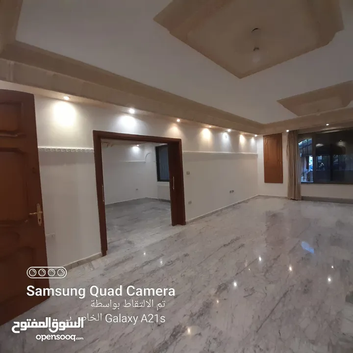 شقة ارضي طابقية سوبر ديلوكس 375 مرج الحمام  Ground Floor Luxury Apartment 375 SQM Marj Al Hammam