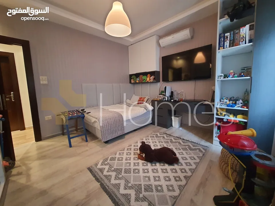 شقة اخير مع روف دوبلكس للبيع في قرية النخيل بمساحة اجمالية 299م