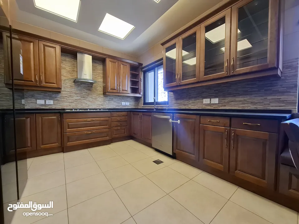 شقة شبه مفروشة للإيجار ( Property 43386 )-175083958