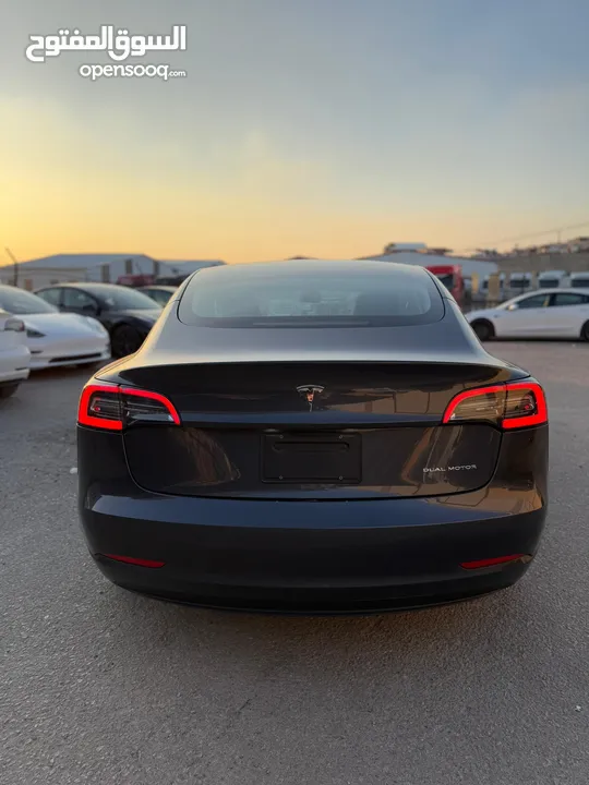 Model 3 dual motor long range 2022