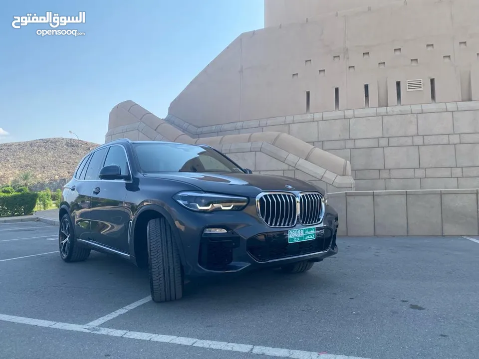 للبيع او البدل مع رنج BMW X5 2022