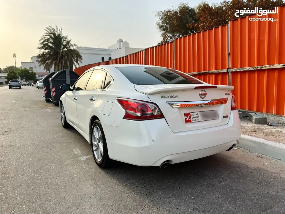 2013 Altima GCC  Accident Free Low KM - التيما خليجي بدون حوادث