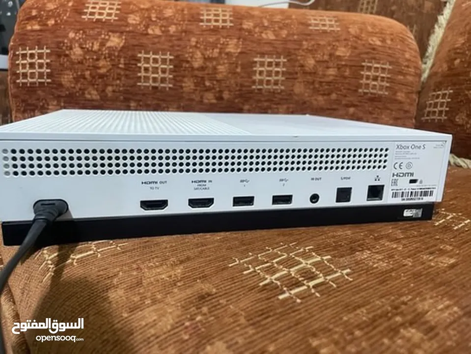 اكس بوكس ون اس للبيع  بحال الوكاله