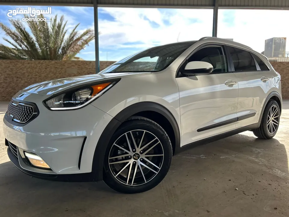 Kia Niro Hybrid Clean title 2019