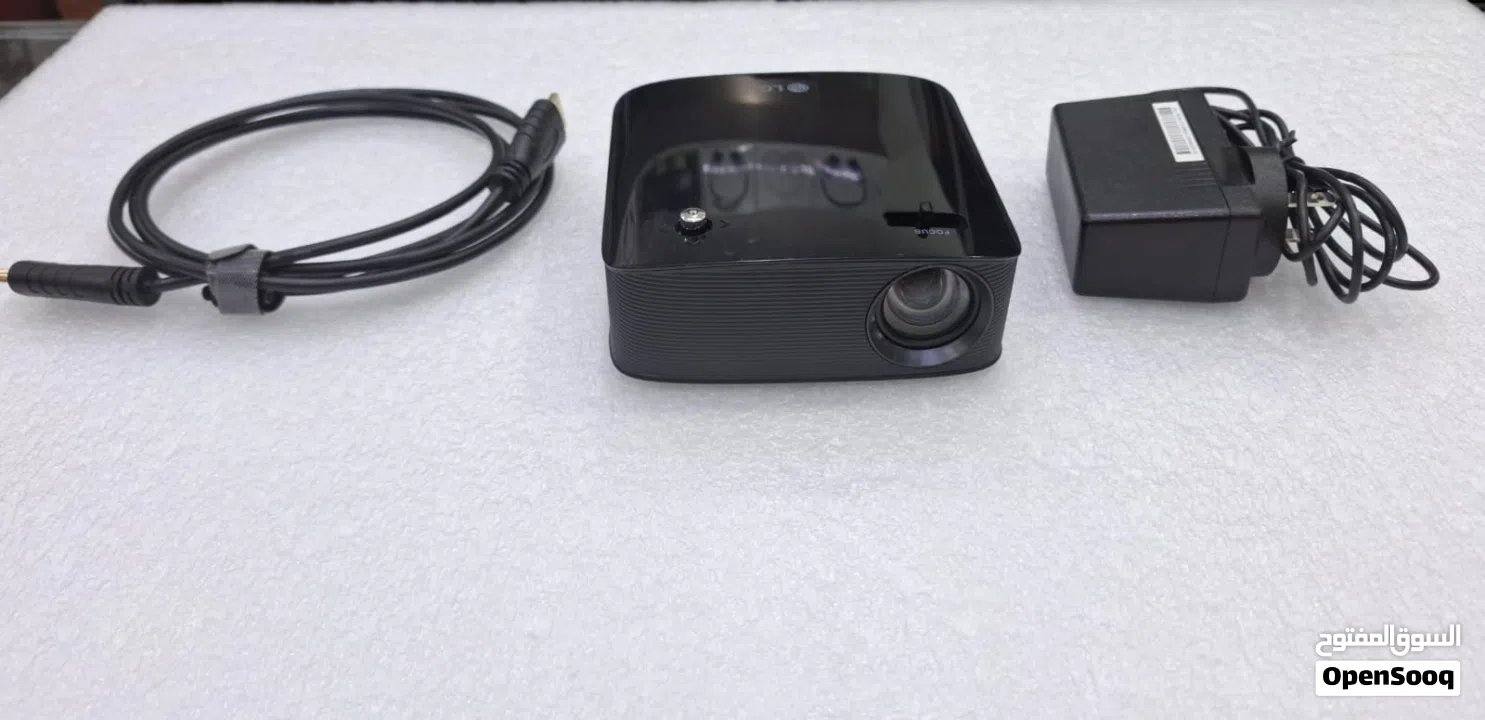 LG MiniBeam Smart Portable Projector Rechargeable (Made in Korea)