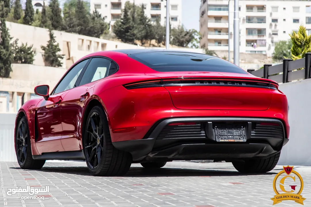 Porsche Taycan 2022