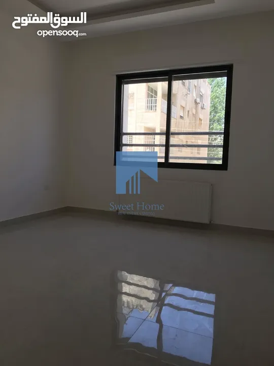 شقة فاخرة للبيع في الجندويل طابق اول 180م تشطيب سوبر ديلوكس لم تسكن