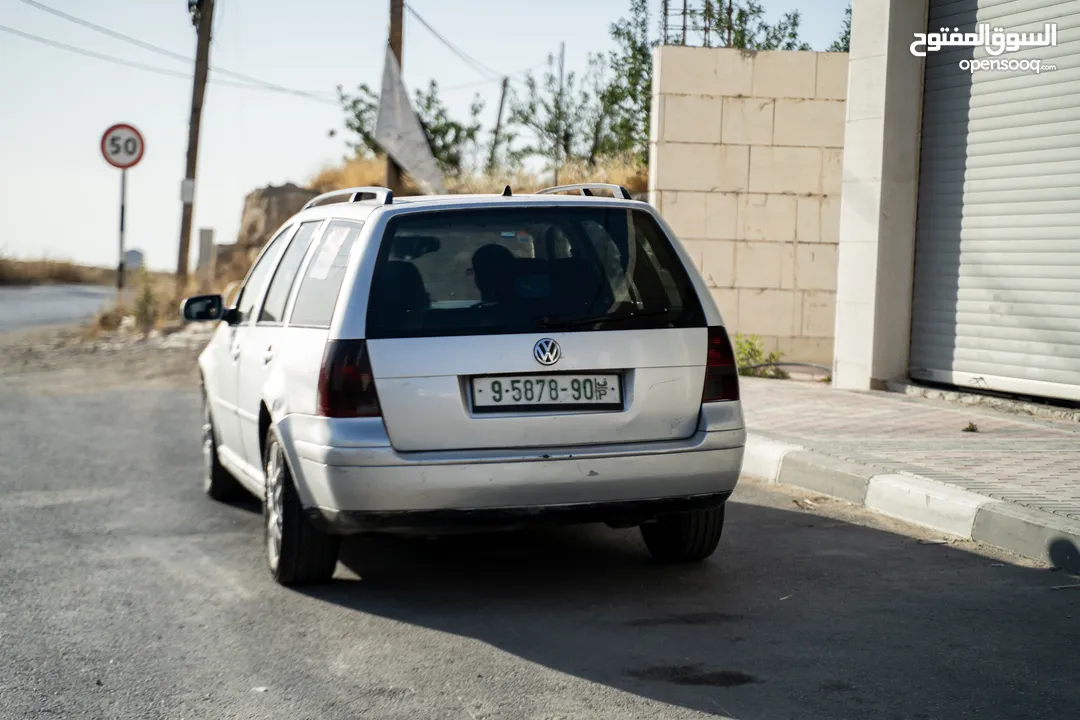 فولكسفاغن غولف 2004