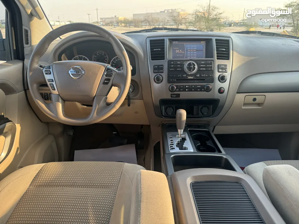 2015 Nissan Armada SE V8 1 owner