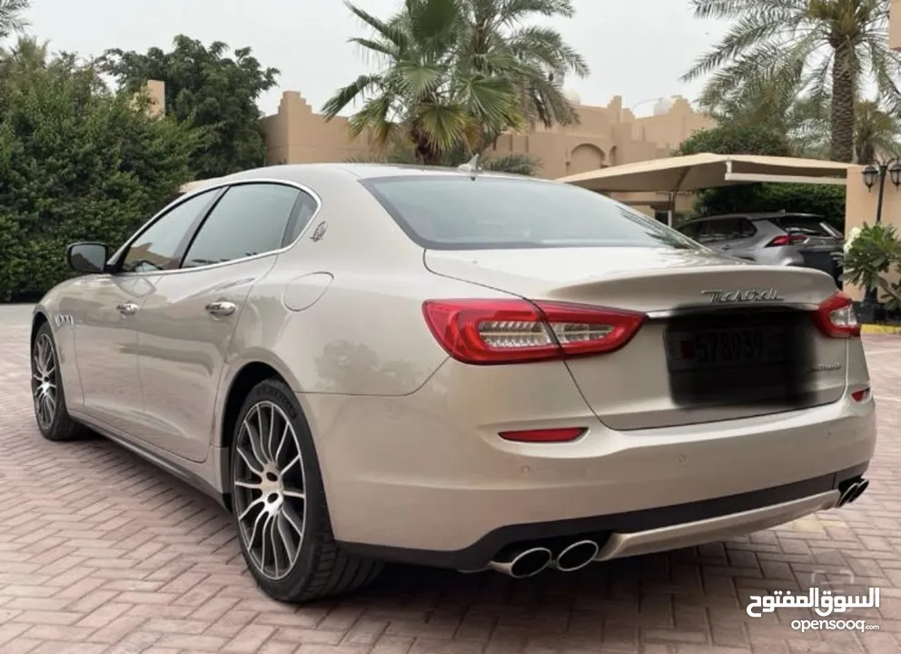 Maserati Quattroporte