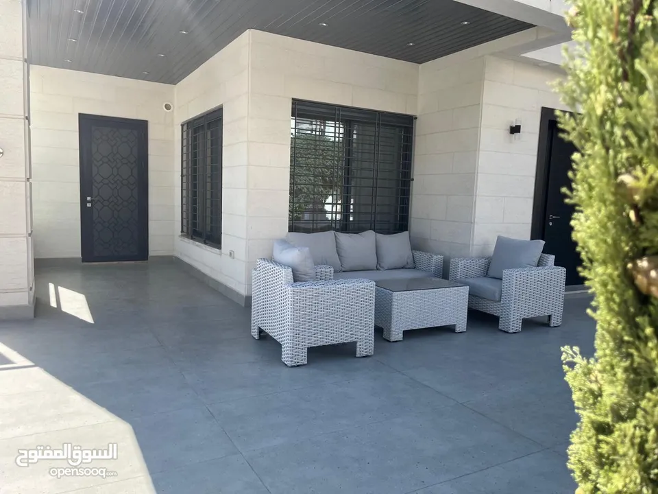 semi furnished apartment for rent abdoun  ( Property 37130 )-174813750