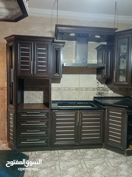 مطبخ المنيوم صولد بحاله ممتازه استخدام بسيط الموقع المقابلين شارع الحريه