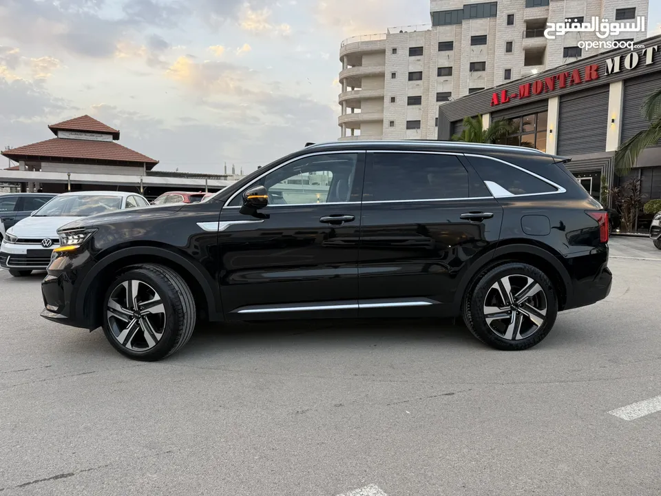 كيا سورينتو ترخيص 2022 محرك 1600 هايبرد   جير أوتوماتيك 240 حصان