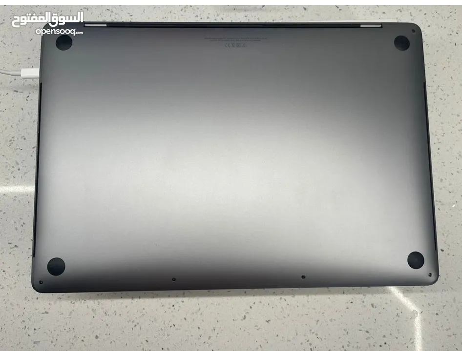 MacBook Pro 16" insh