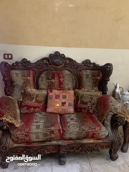طقم كنب للبيع بسعر طري اقرأ الوصف مهم