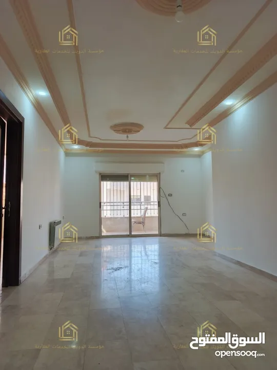 شقة مميزة - الجبيهة - 3نوم1ماستر - 220م - بلكونتين بإطلالــــه مميزة - قرب الخدمات العامة