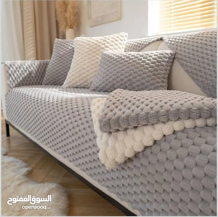 طقم الفرو الكرات الفاخر وصل  أفخم طقم يعطي للكنب شكل دافي ولطيف ومليان فخامة!