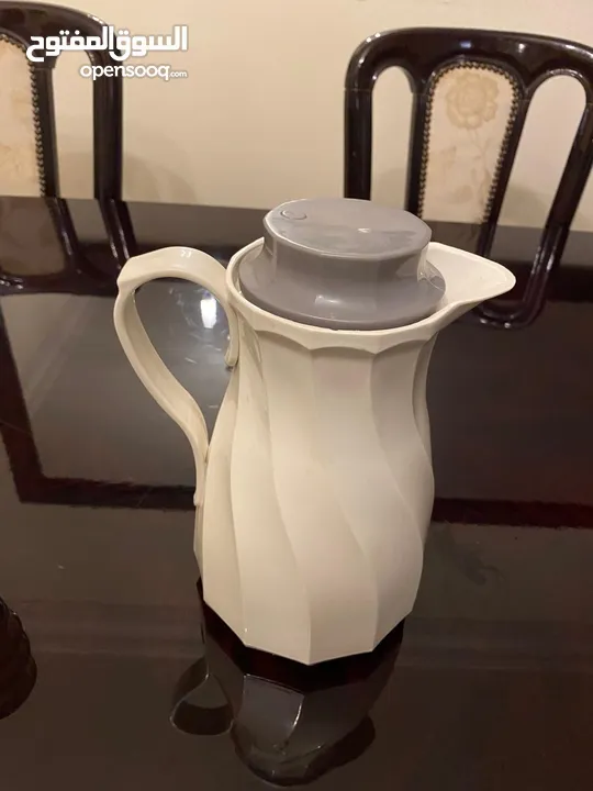 نثريات مختلفة للبيع بسعر رمزي