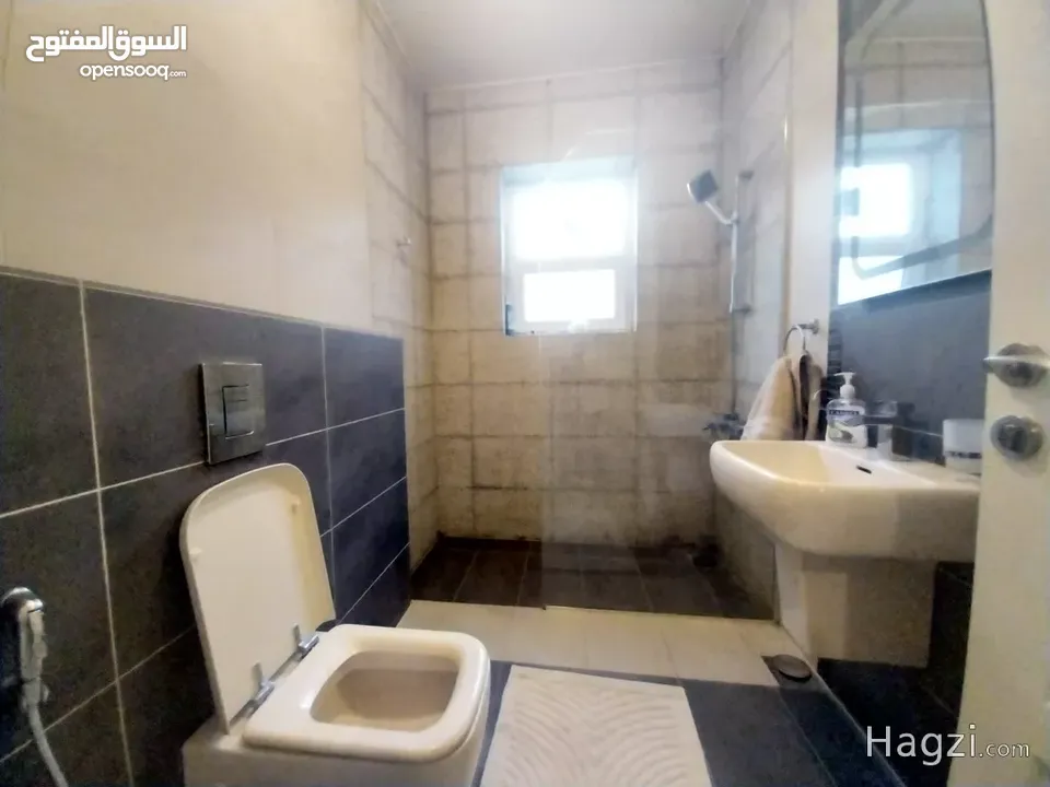 شقة للايجار في الجندويل ( Property 34472 ) سنوي فقط