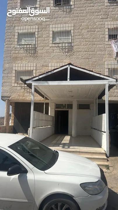 شقة للايجار بحالة جيدة طابق اول