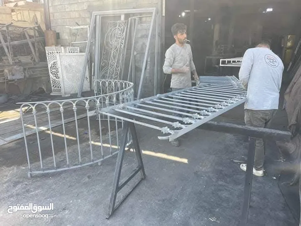 ديكورات الخارجية محددة الاتكال على الله بخدمتكم في. عمان وا زرقاء.  تركيب جميع انواع الديكورات الخار