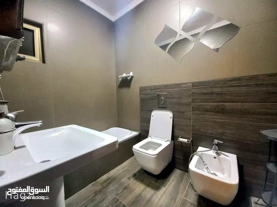 شقة مفروشة للإيجار في عبدون  ( Property 35936 ) سنوي فقط