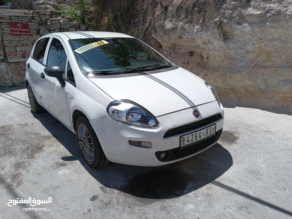 فيات بونتو2011