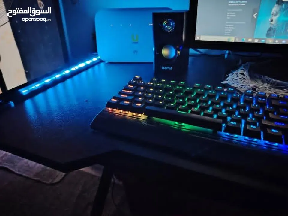 ست اب كامل جهاز بي سي جيمنج مع كرسي و طاوله