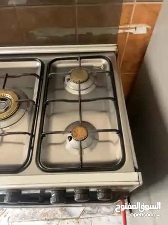 غاز مستعمل للبيع بحاله الوكاله للبيع اعلى سعر  غاز نوع رم الفرن فيه بحاجه ل صيانه