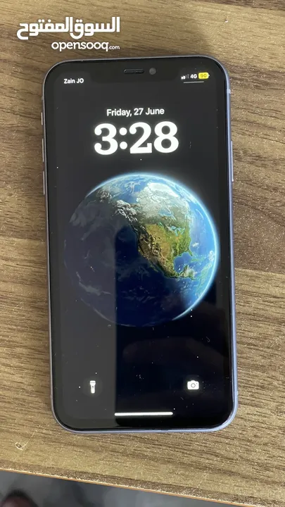 Iphone 11 64GB بحالة الوكالة