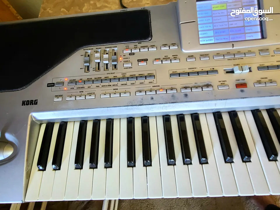 kORG pa800