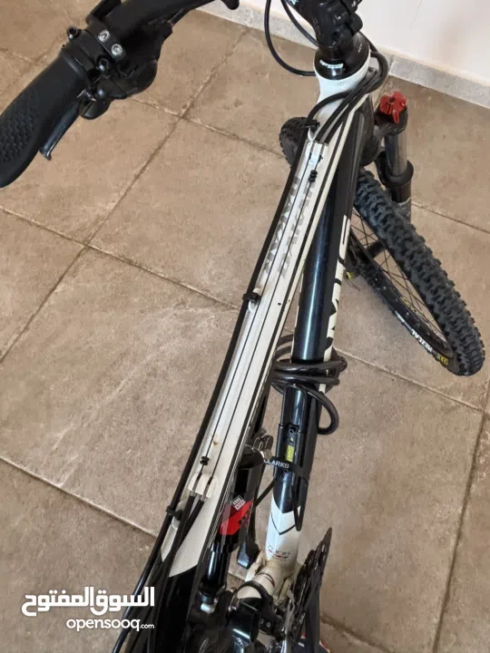 بسكليت jamis للبيع بمواصفات مميزة وسعر مميز