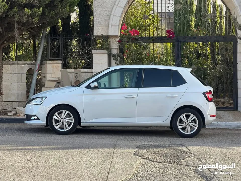 اصل شركة / اوتوماتك / يد اولى/ SKODA FABIA 2022
