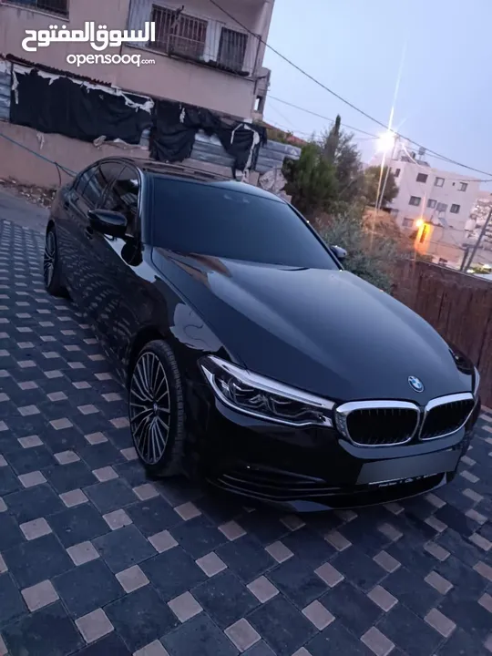 فل بنزين BMW 530i sport line 2020