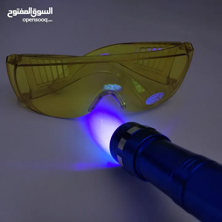 نظارة لفحص التهريب في نظام المكيف uv