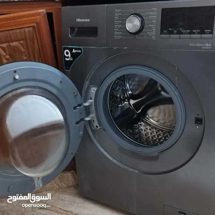 #بأسعار خيالية بداعي السفر    غسالة ( Hisense ) 120JD.   جلاية  ( Benkon ) 200JD .  براد (