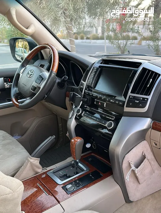 Toyota L/Cruiser VXR 5.7 - 2014