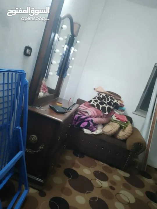 غرفتين نوم و طقم كنب للبيع