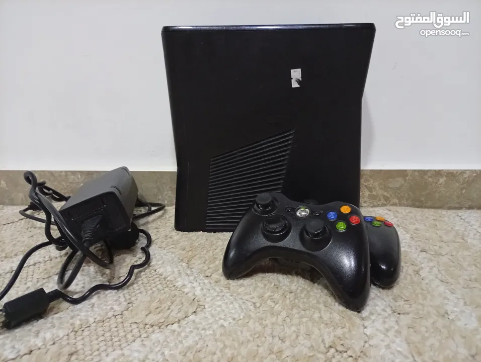 XBOX 360مستعمل لمدة شهرين