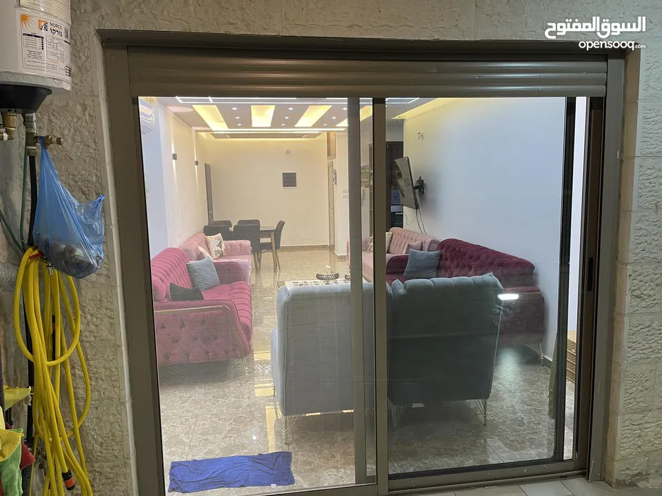 روف للايجار مفروش في اجمل مناطق رام الله والبيرة التواصل مع المالك مباشرة دون وسيط 1500 دولار