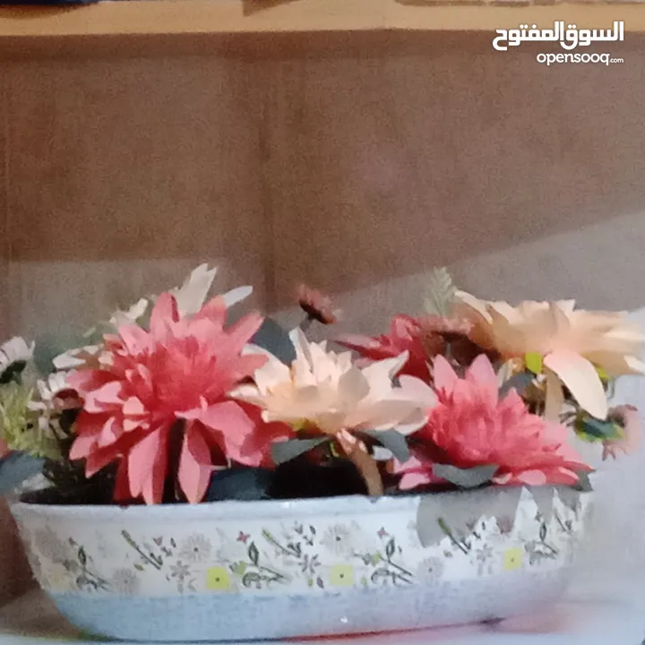 أطقم سفرة بورسلان ماركات عالمية .جديد. الوان متعددة وراقية