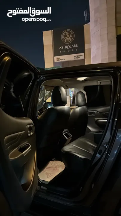 معدل Mitsubishi L200 sportero 2023 وارد و كفالة الوكالة اعلى صنف