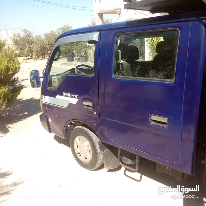 كيا بنقو 2002